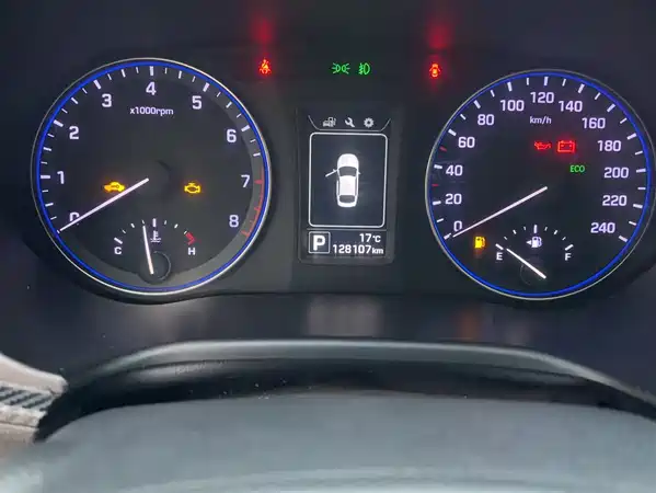 Hyundai Mistra 2014