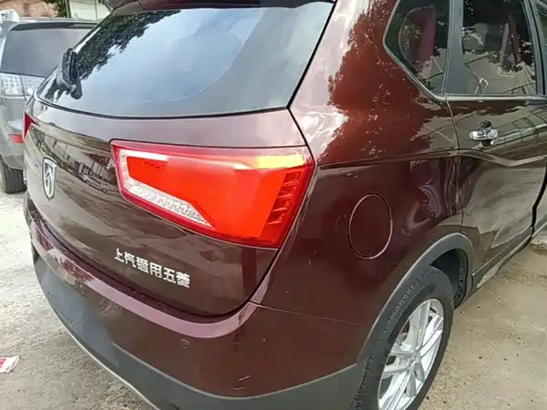 Baojun 560 2015
