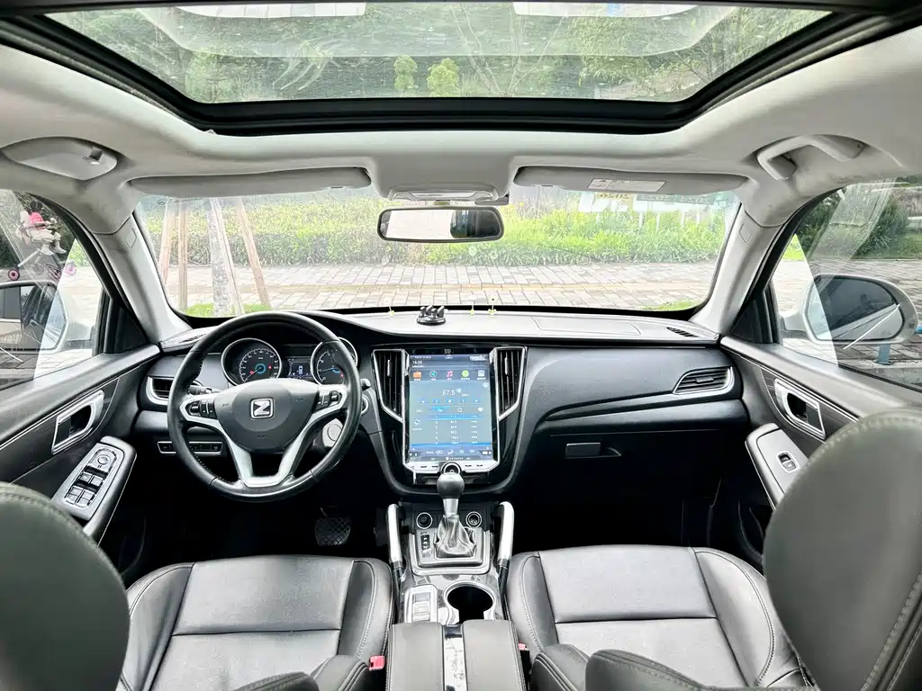 Zotye SR7 2018 — фото 15