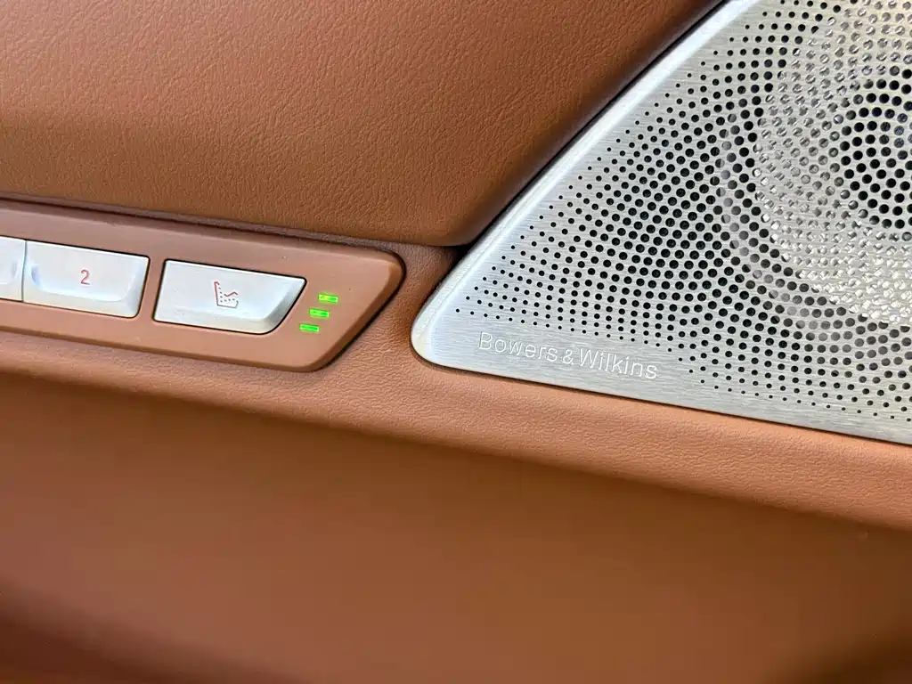 BMW 7 Series 2017 — фото 14