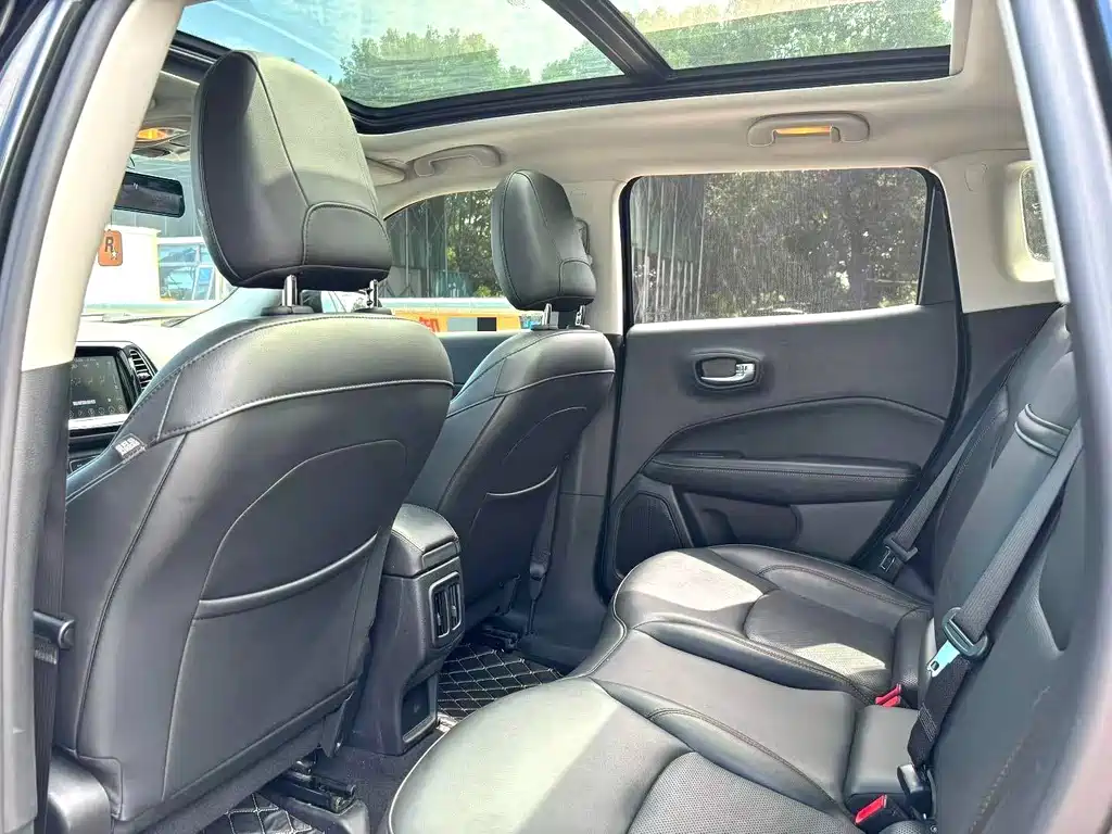 Jeep Compass 2020 — фото 6