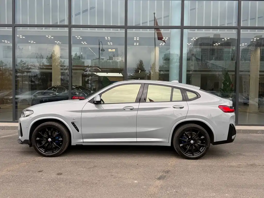BMW X4 2024 — фото 3