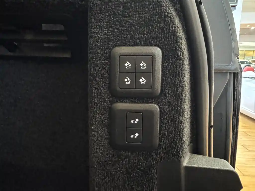 Land Rover Range Rover 2019 — фото 17