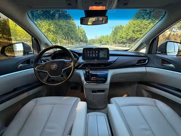 Buick GL8 2020