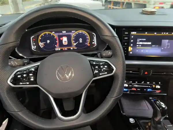 Volkswagen Passat 2022