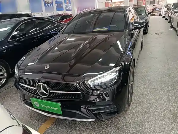 Mercedes-Benz E-Class 2022