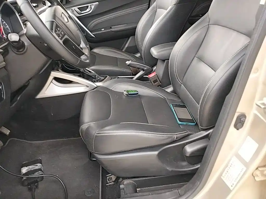 Geely Vision X3 2018 — фото 15