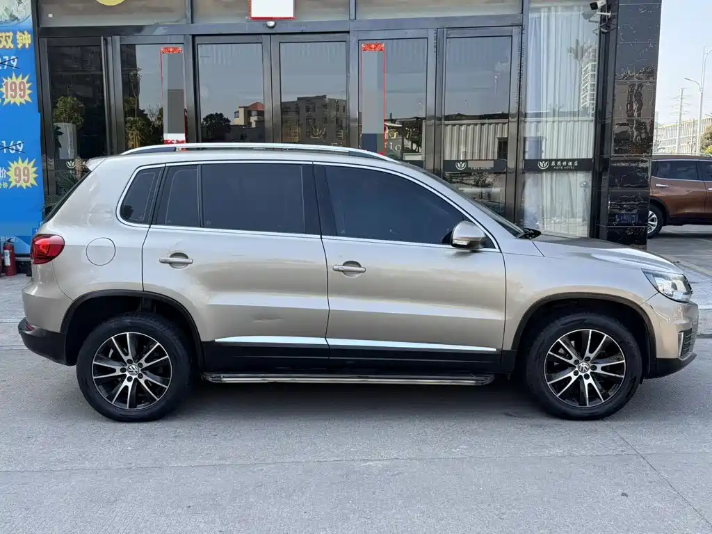 Volkswagen Tiguan 2015 — фото 3
