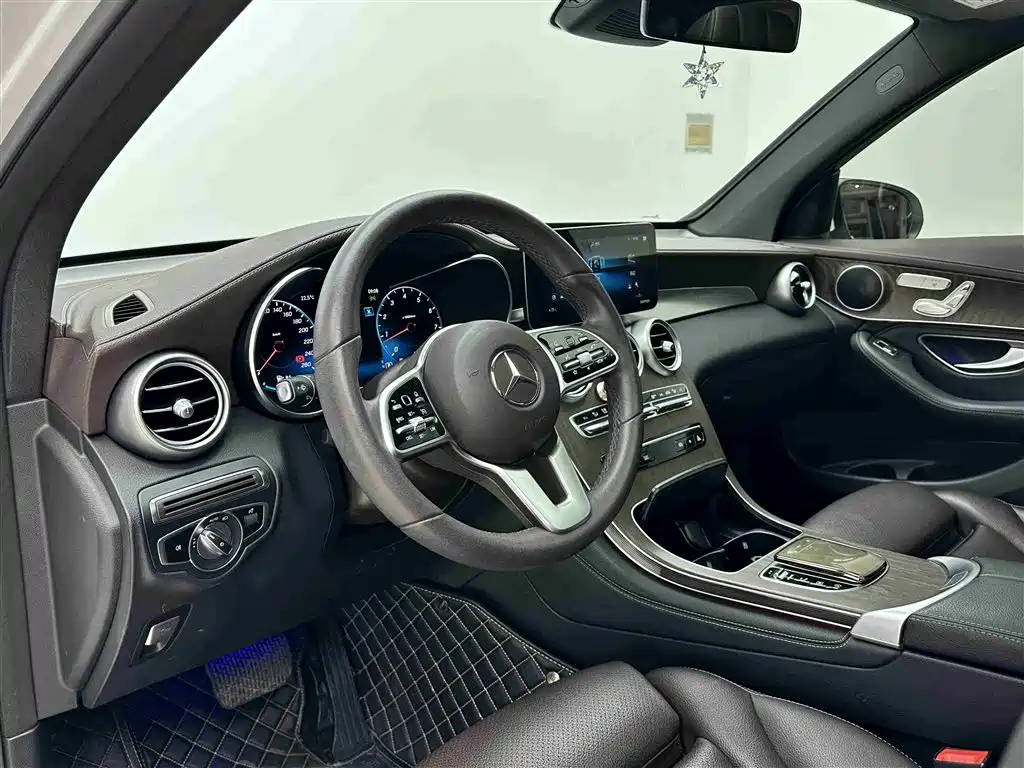 Mercedes-Benz GLC 2020 — фото 9