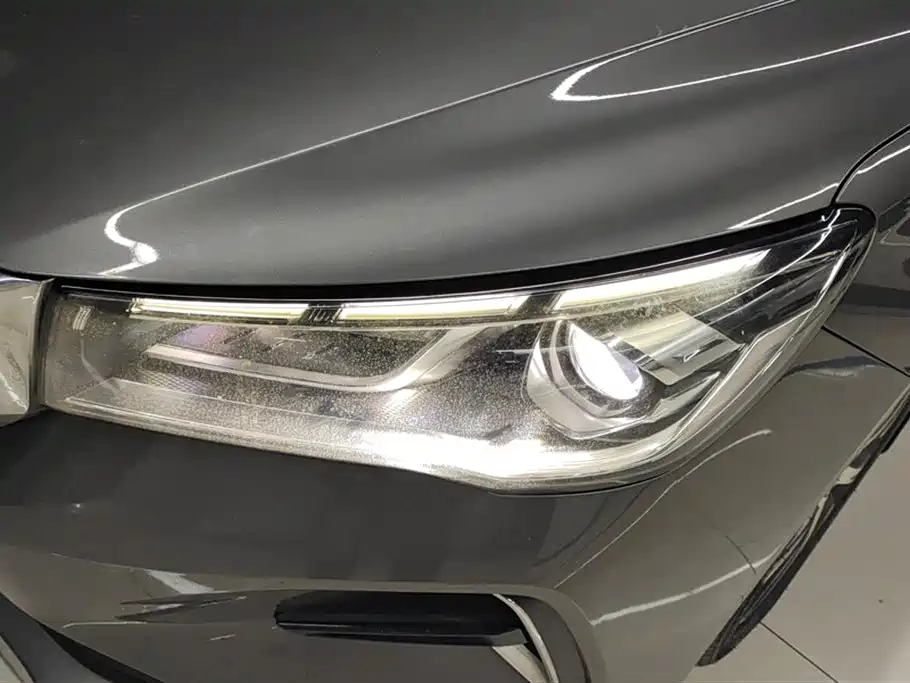 Geely Emgrand 2022