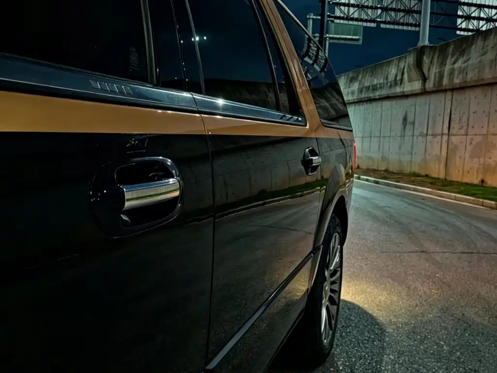 Lincoln Navigator 2015 — фото 7