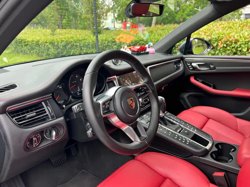 Porsche Macan 2020 — фото 9