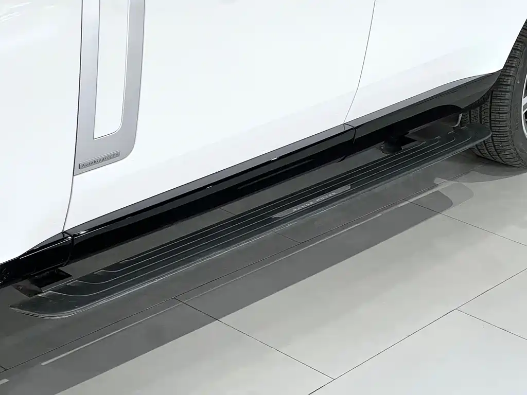 Land Rover Range Rover 2025 — фото 15