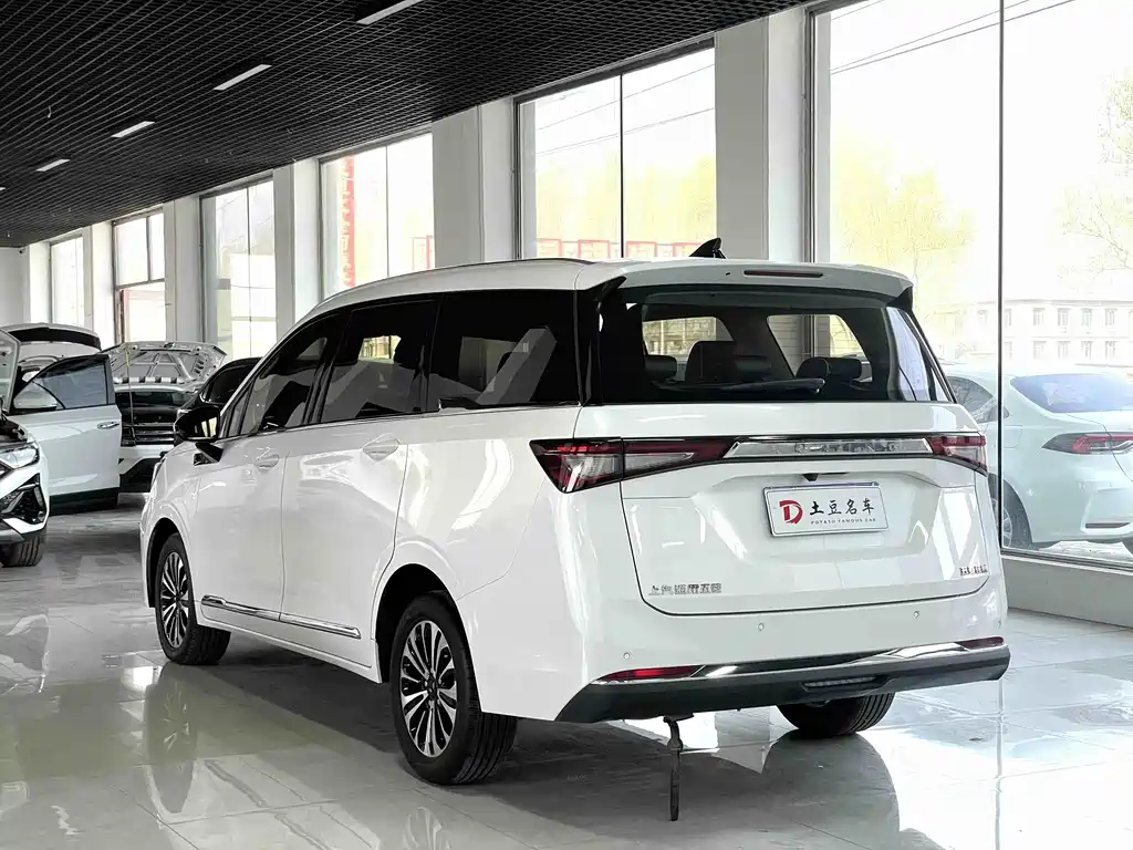 Wuling Jiachen 2022