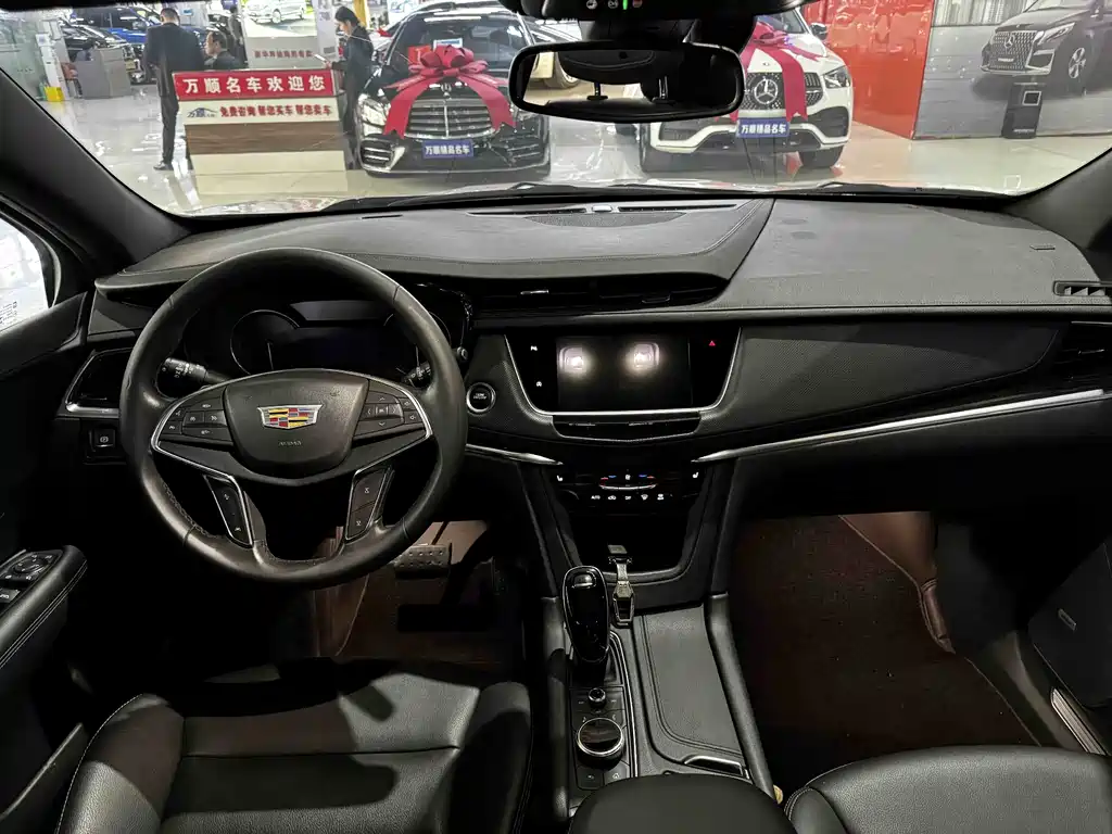 Cadillac XT5 2022 — фото 13