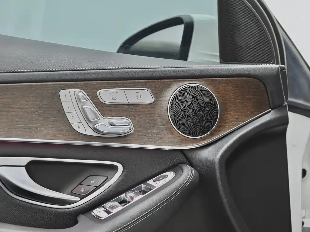 Mercedes-Benz GLC 2022 — фото 19