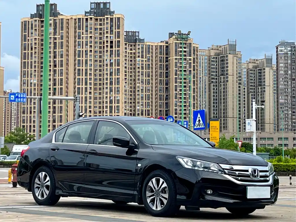 Honda Accord 2014 — фото 3
