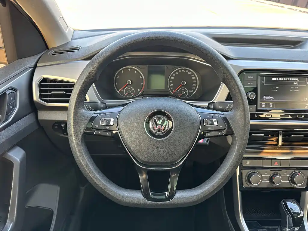 Volkswagen T-Cross 2020 — фото 13
