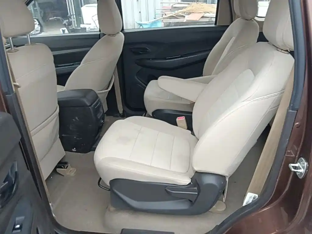 Wuling Hongguang 2019 — фото 17