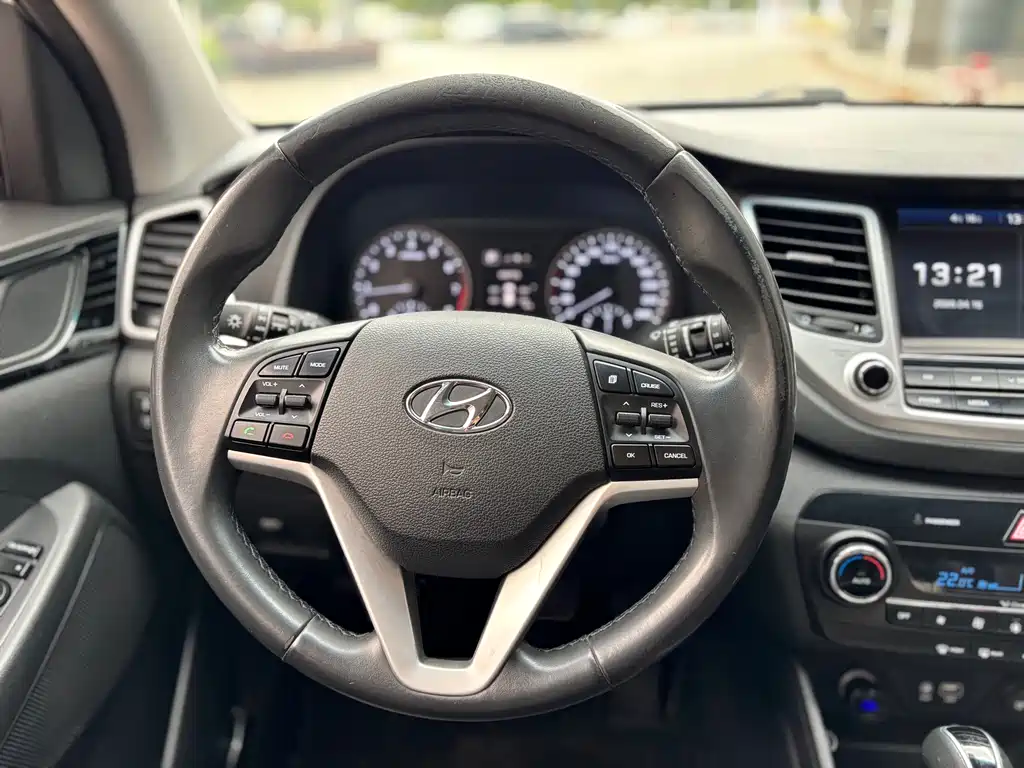 Hyundai Tucson 2016 — фото 11
