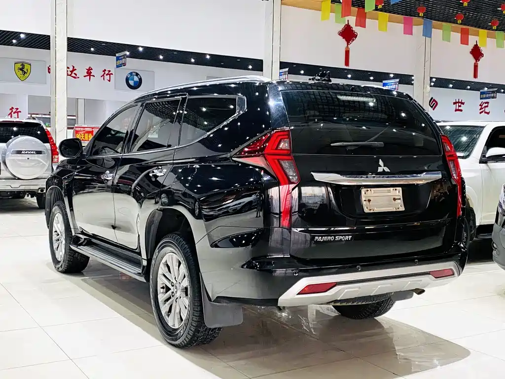 Mitsubishi Pajero Sport 2020 — фото 17
