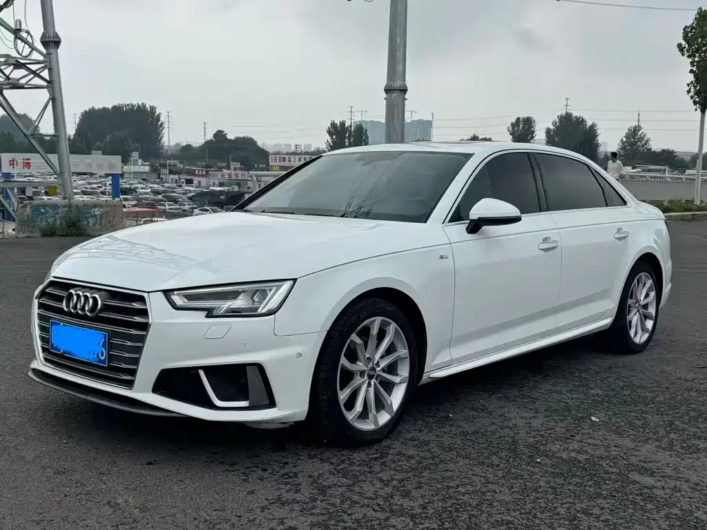 Audi A4L 2019