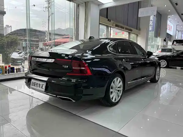 Volvo S90 2020