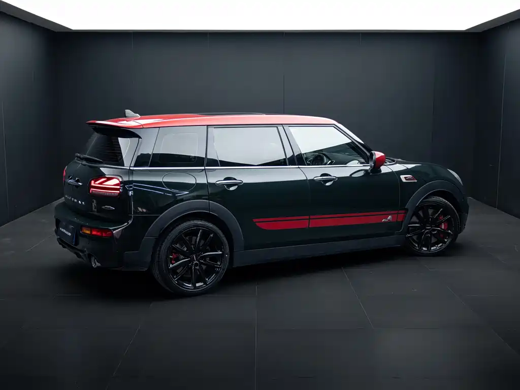 MINI JCW CLUBMAN 2021 — фото 9