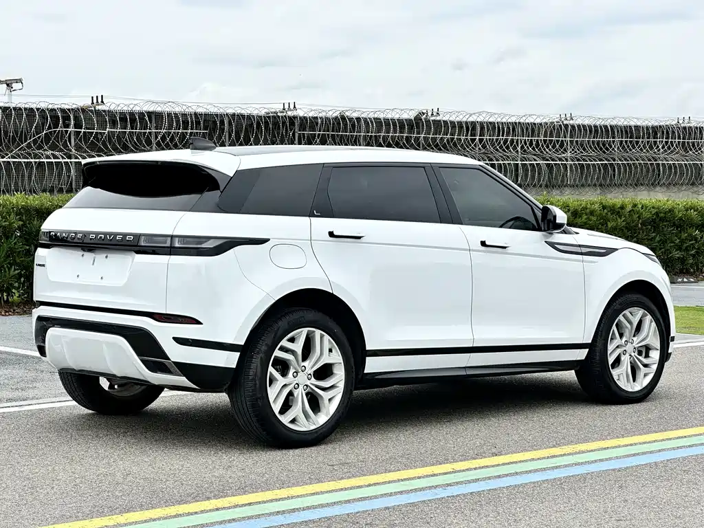 Land Rover Evoque 2023