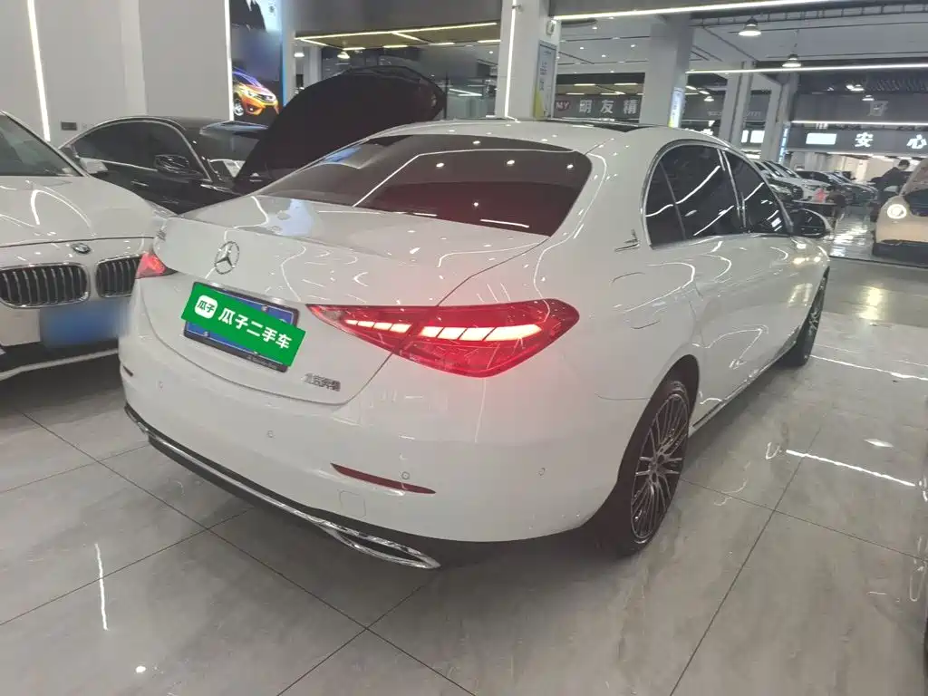 Mercedes-Benz C-Class 2022