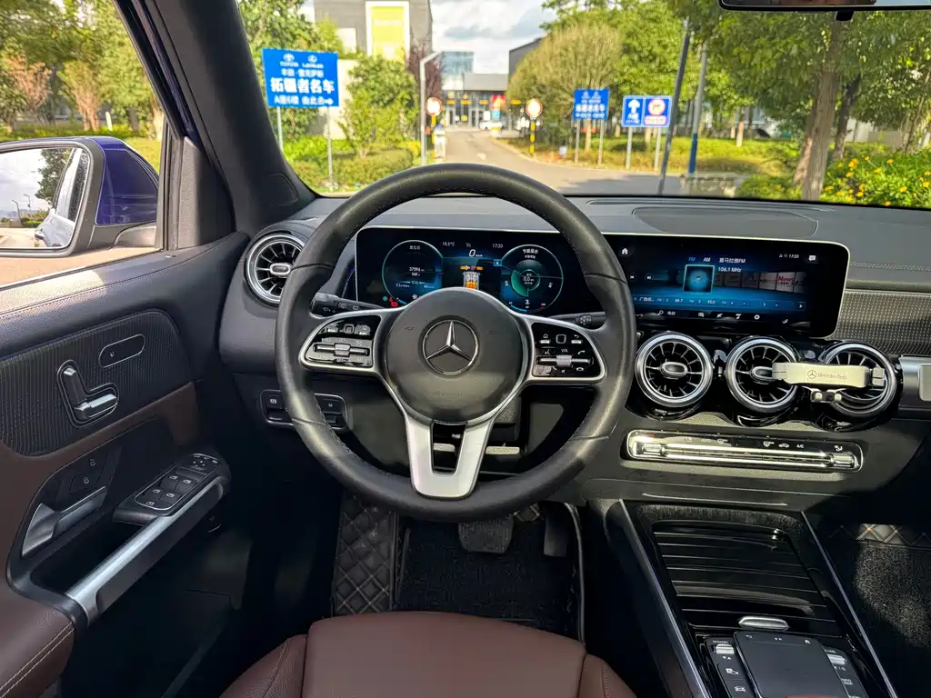 Mercedes-Benz GLB 2020 — фото 22