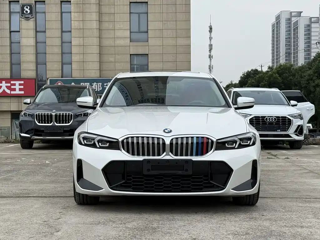 BMW 3 Series 2023