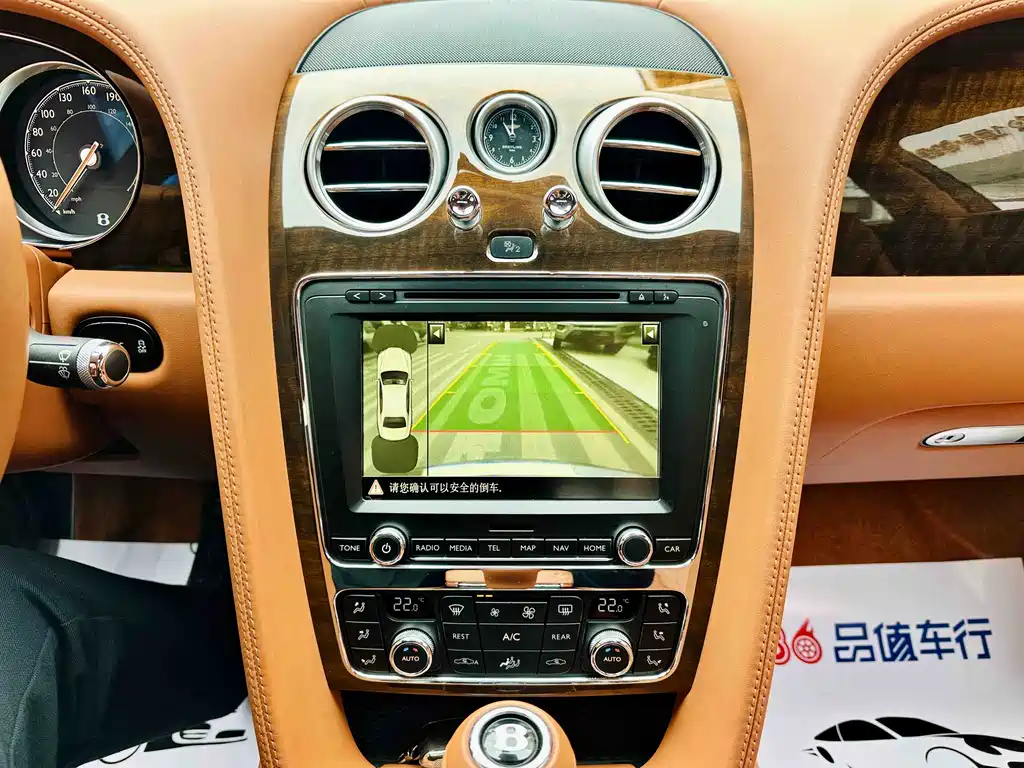Bentley Flying Spur 2018 — фото 9
