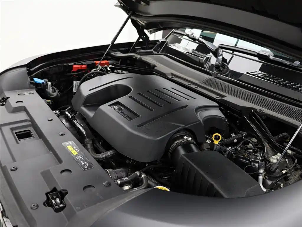 Land Rover Defender 2024 — фото 22
