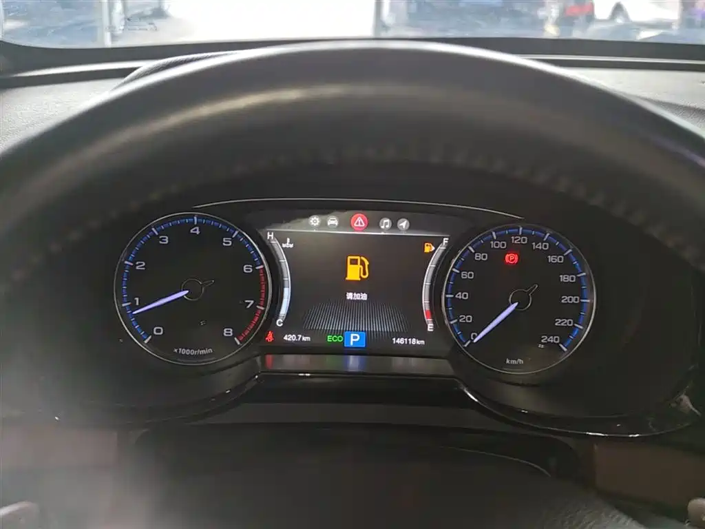 GAC Motor Trumpchi GS8 2017 — фото 11