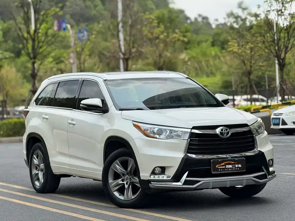 Toyota Highlander 2017 — фото 3