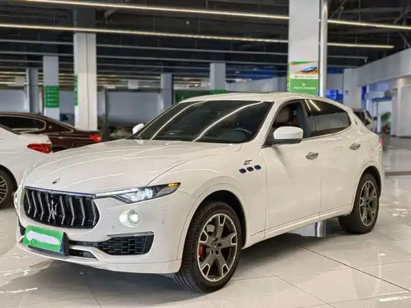 Maserati Levante 2022