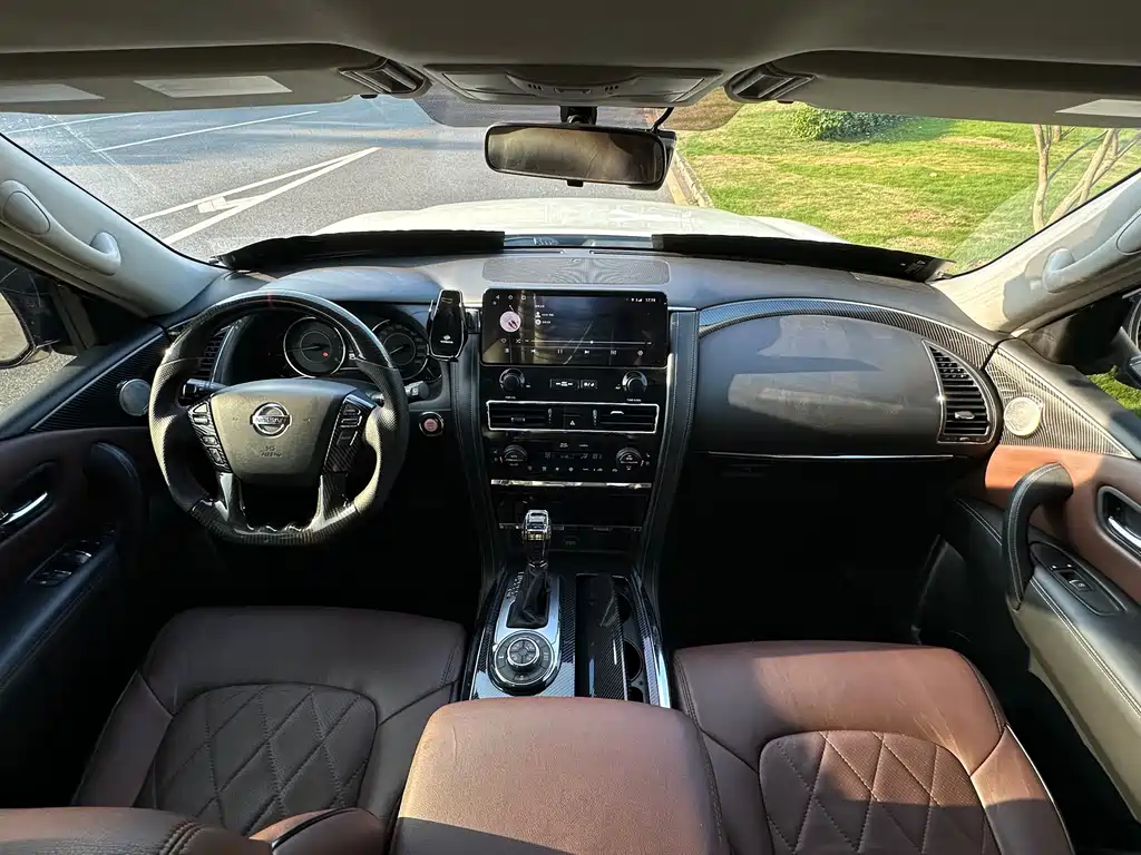 Nissan Patrol 2019 — фото 13
