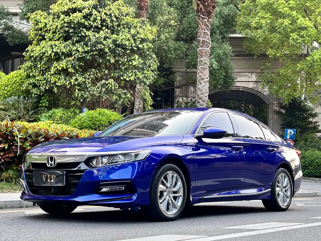 Honda Accord 2020 — фото 1