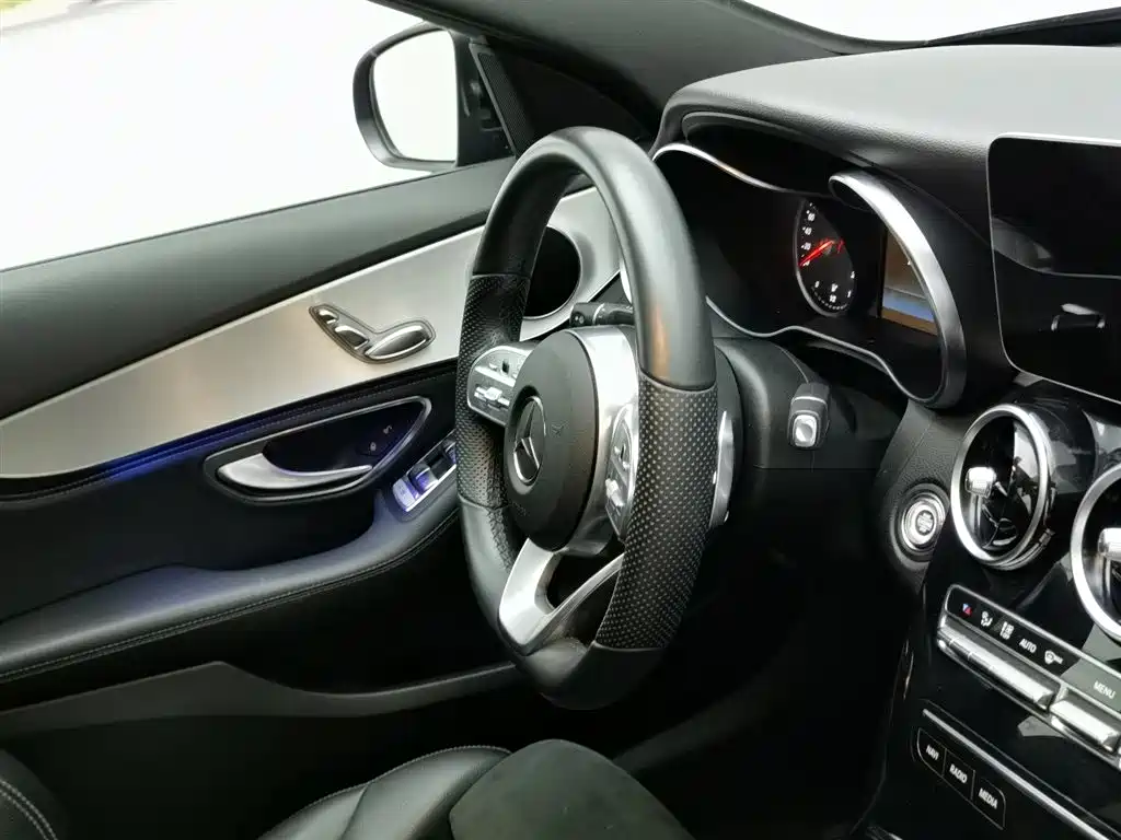 Mercedes-Benz C-Class 2019 — фото 22