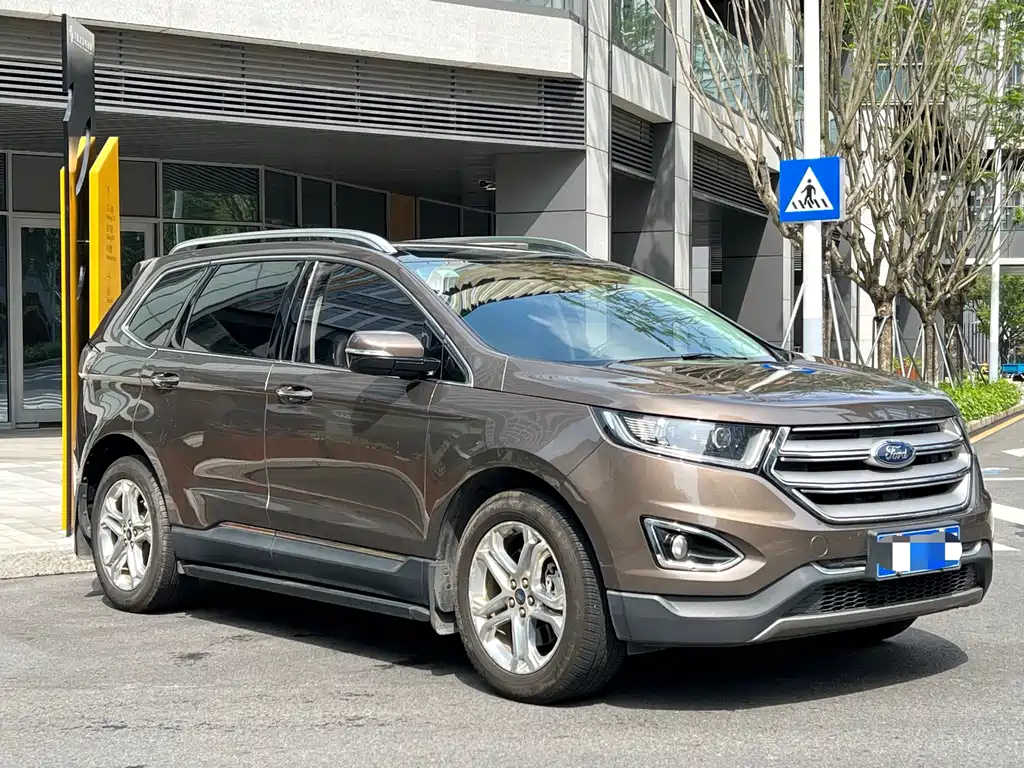 Ford Edge 2018 — фото 3