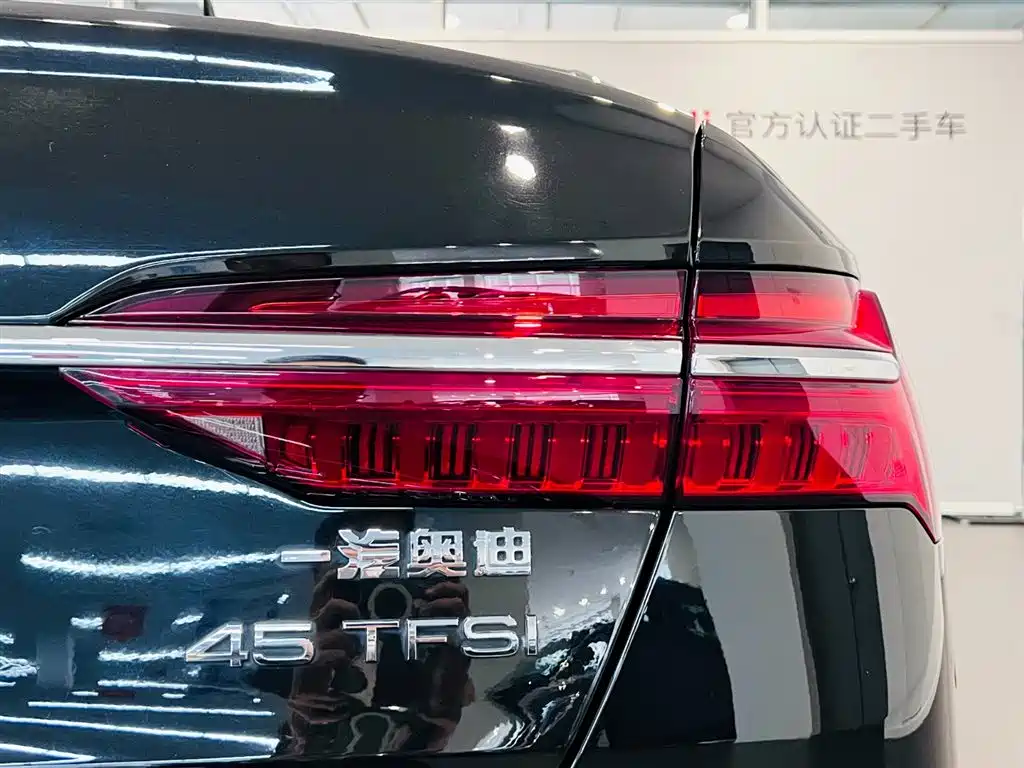 Audi A6L 2022 — фото 14