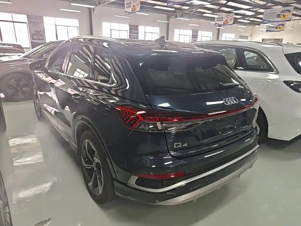 Audi Q4 e-tron 2023