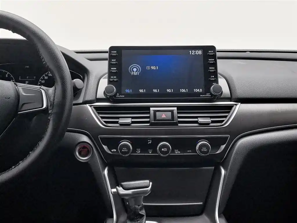 Honda Accord 2018 — фото 12