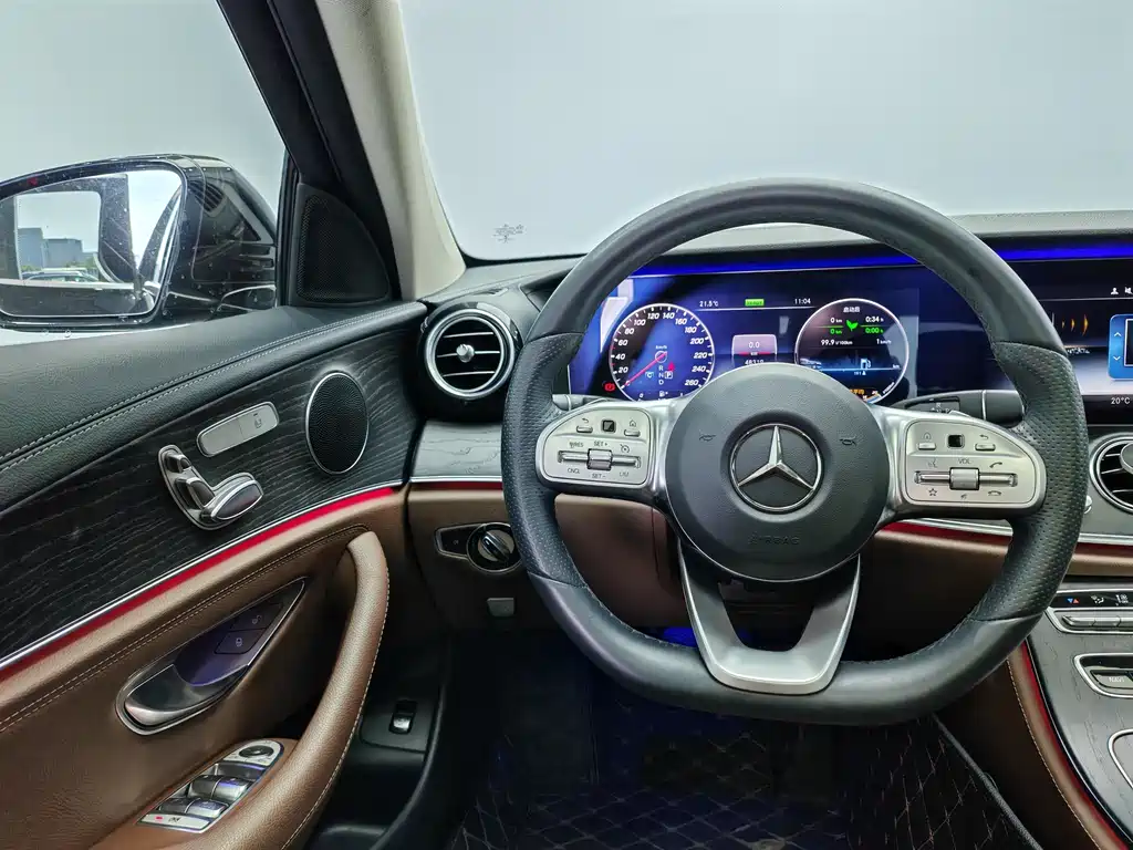 Mercedes-Benz E-Class 2020 — фото 9