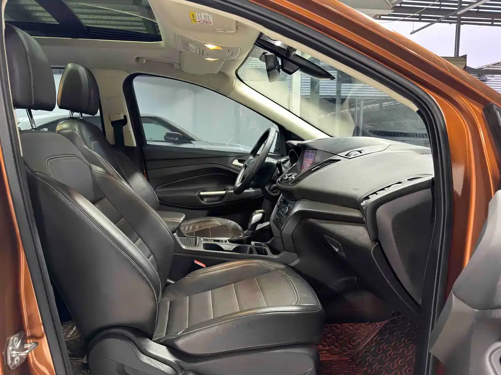 Ford Kuga 2019 — фото 10