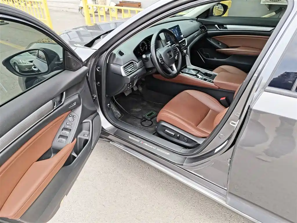 Honda Accord 2021 — фото 16
