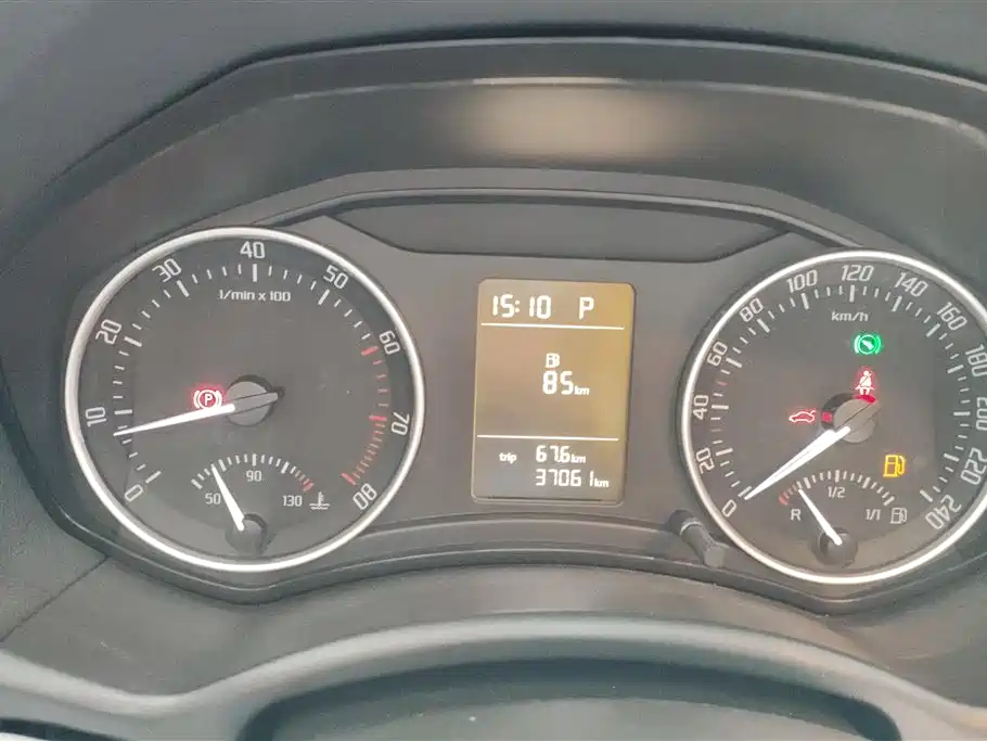 Skoda Octavia 2013 — фото 14
