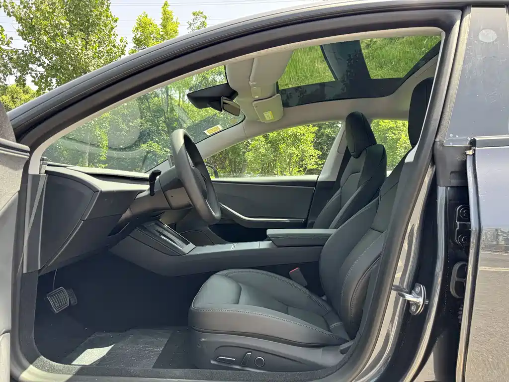 Tesla Model 3 2026