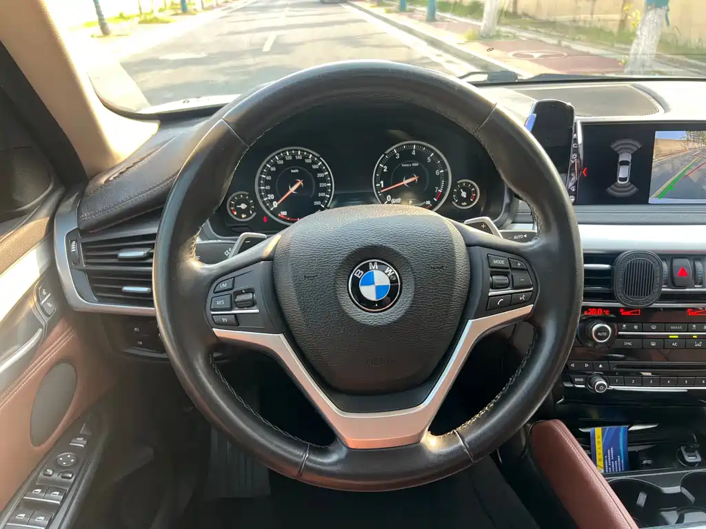 BMW X6 2019 — фото 10